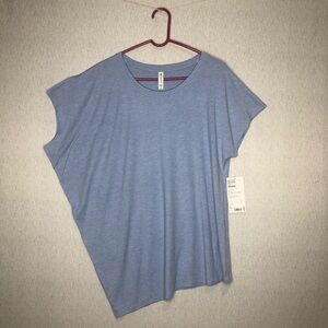 NWT Athleta Restore Tee Size 1X Victoria Periwinkle Heather Asymmetrical